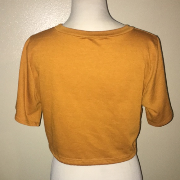 Hustle crop top. - Picture 2 of 3